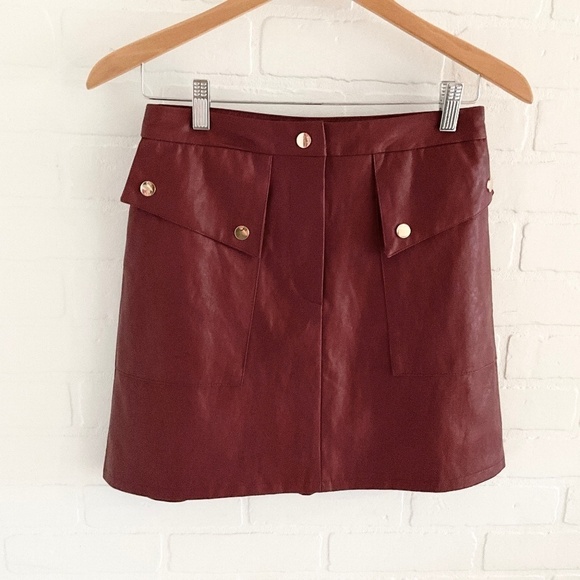 Zara Mini Skirt Vegan Leather Dark Red Wine/Burgundy Gold A-line Like new XS - Picture 5 of 16